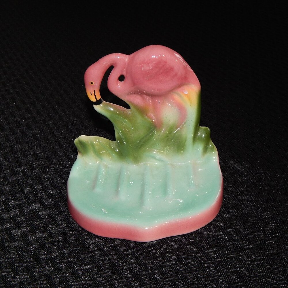 Vintage Retro Glazed Ceramic Painted Pink Flamingo Bird Soap Dish Holder